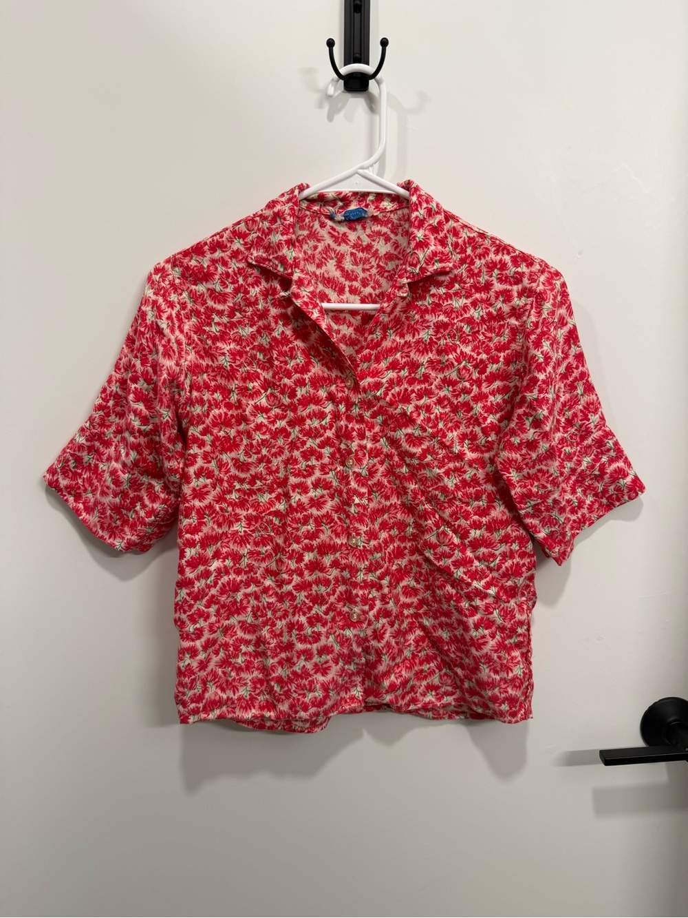 Women's Red Floral Button-Up Short Sleeve Top